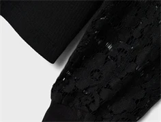 Name It black blondeærmer bluse